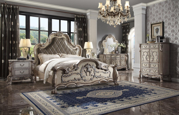 Lit double en bois de design baroque de luxe en argent 200x200cm avec rembourrage pour chambre à coucher.